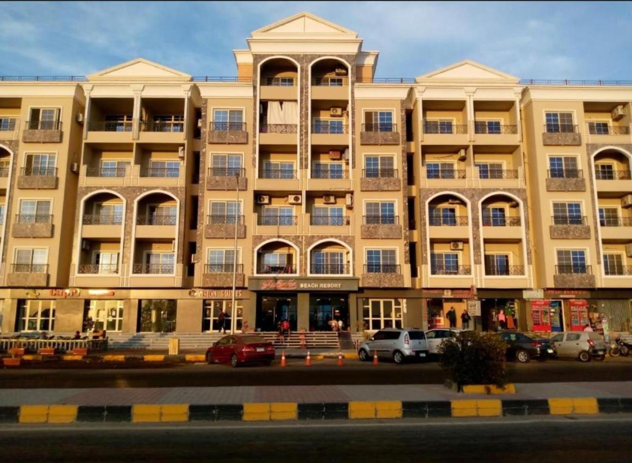 Beachfront Sea & Pool View - Juliana Hurghada