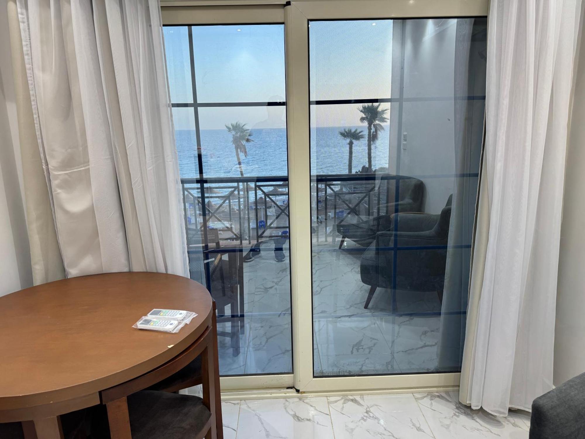 Beachfront Sea & Pool View - Juliana * Hurghada