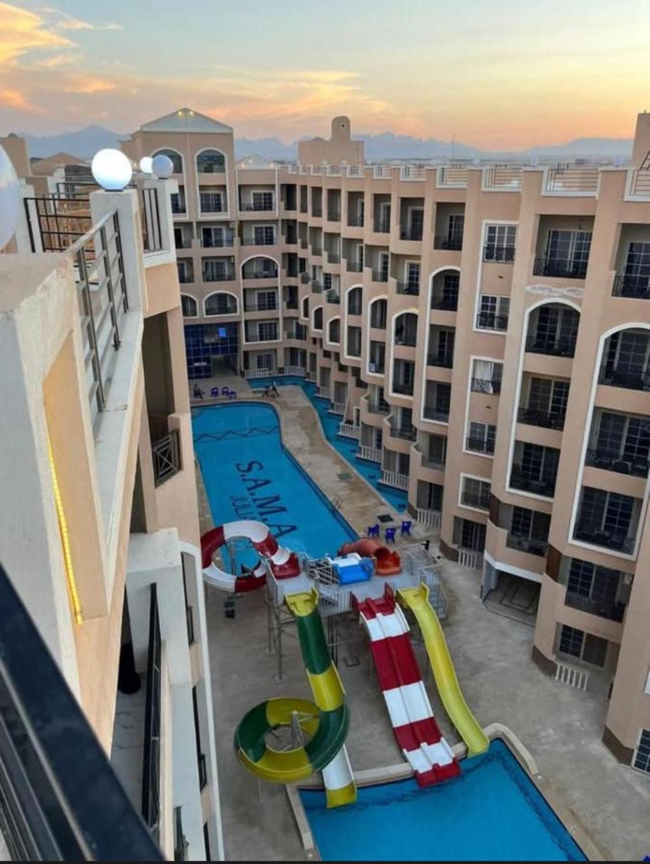 Beachfront Sea & Pool View - Juliana Hurghada