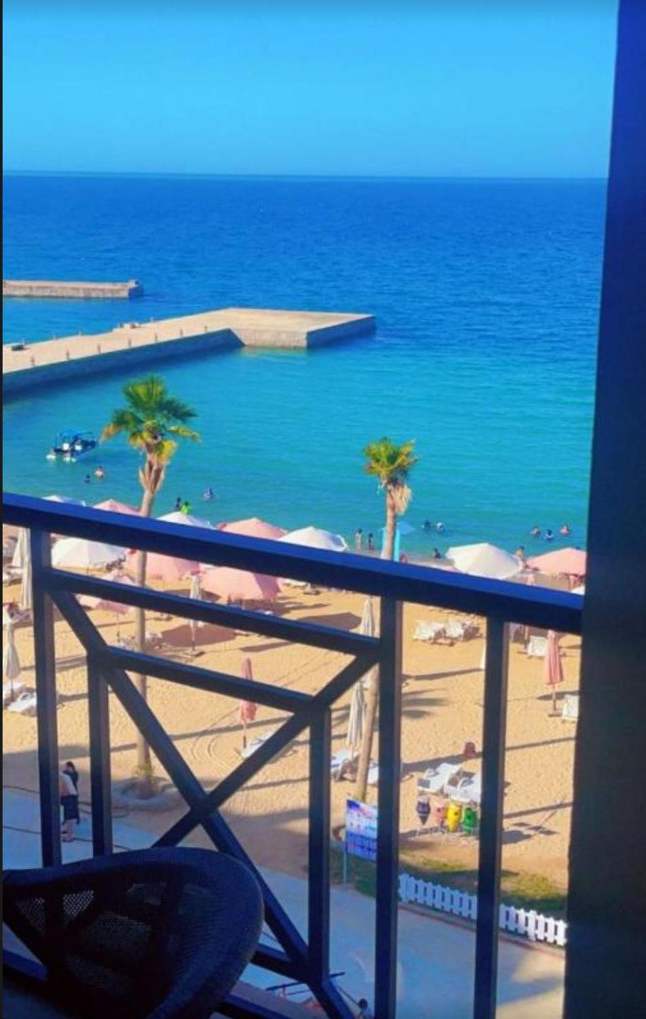 Beachfront Sea & Pool View - Juliana Resort