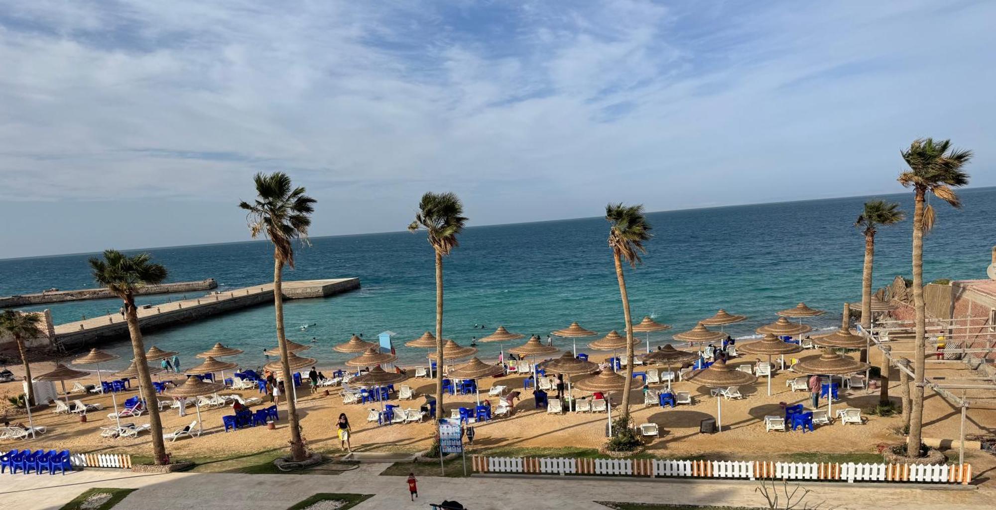 Beachfront Sea & Pool View - Juliana * Hurghada