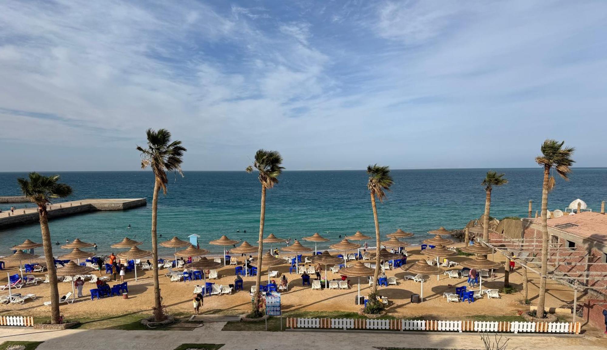 Beachfront Sea & Pool View - Juliana Resort