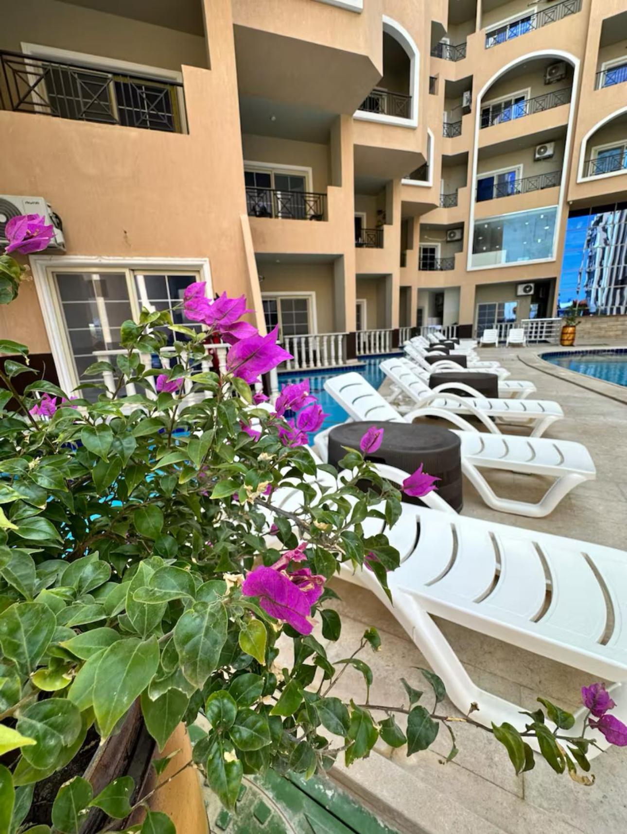 Beachfront Sea & Pool View - Juliana Resort Hurghada